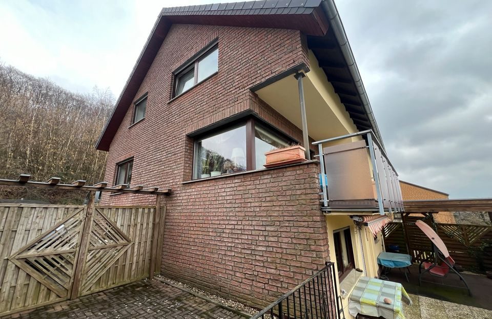 Großzügiges Haus mit Aussicht und großer Einliegerwohnung