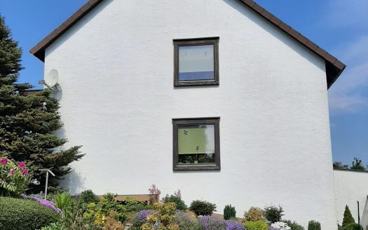 Zweifamilienhaus im „Grünen“