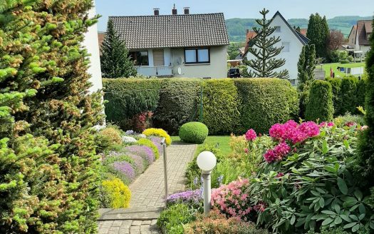 Zweifamilienhaus im „Grünen“