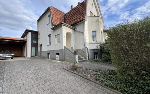 Freistehendes Haus mit 2 Wohnungen und großem Garten nahe dem Kurpark